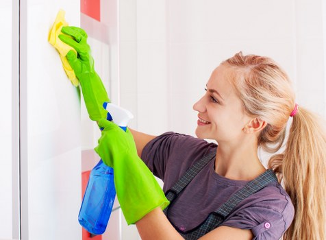 Carpet cleaner reviewing a transparent quote for a domestic property